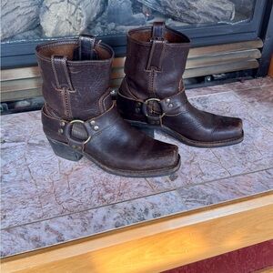 Used FRYE AND CO. Brown Ankle Boots